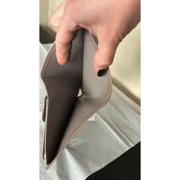 Louis Vuitton epi Marco bifold wallet
